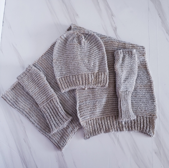 Chico's Accessories - Chico's Scarf Hat Fingerless Glove Set Gray Knit Gold an Silver Metallic Threads